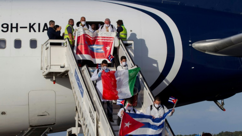 Polémicas y elogios por la decisión de Italia de contratar médicos cubanos para Calabria