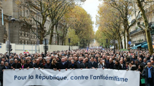 Multitudinaria marcha en Francia contra multiplicación de actos antisemitas