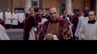 Fiennes, il mio cardinale fra crisi di fede e potere