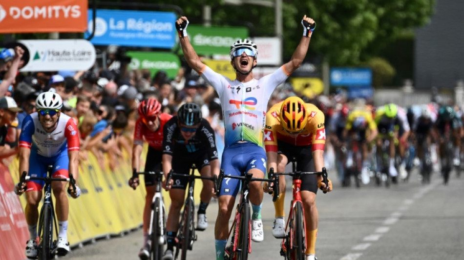 Vuillermoz caps comeback with Dauphine stage and race lead