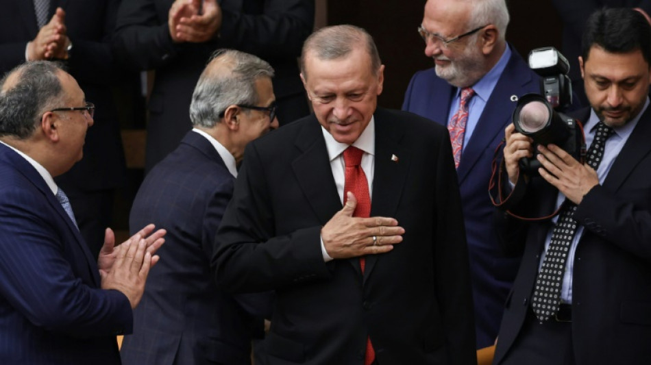 Erdogan inicia terceiro mandato como presidente da Turquia