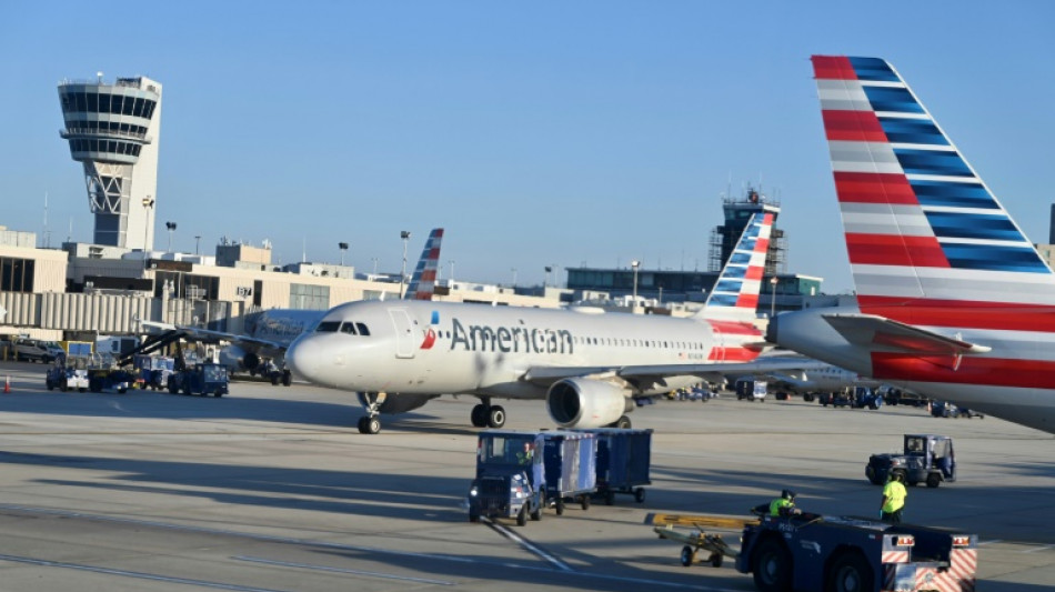 American Airlines reports profits despite jet fuel cost drag