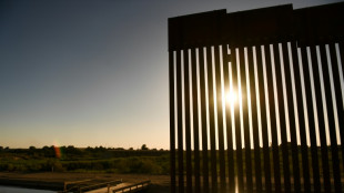 Pequeña ciudad en el desierto se convierte en puerta de entrada para miles de migrantes en EEUU