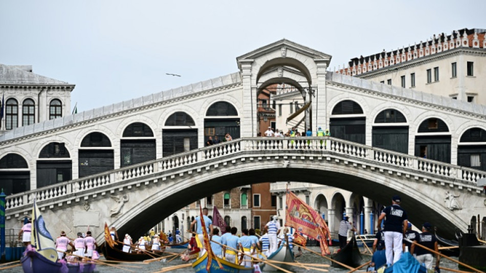 Venecia lanzará en abril del año que viene su tasa contra el exceso de visitantes