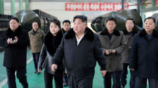 Coreia do Norte dispara centenas de projéteis perto de ilhas sul-coreanas