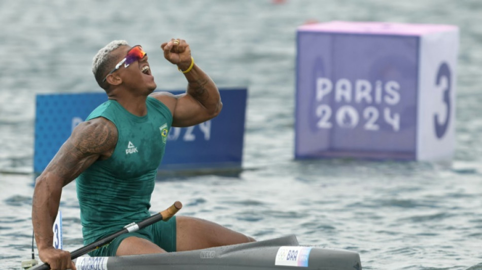 Isaquias Queiroz conquista prata na final do C1 1000m da canoagem em Paris