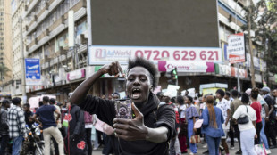 Kenya: premiers rassemblements antigouvernementaux, gaz lacrymogène dans la capitale