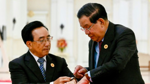 Hun Sen hands out Cambodian-made watches to summit VIPs