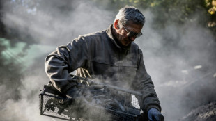 Crise énergétique: dans la Nièvre, un charbonnier traditionnel fait feu de tout bois