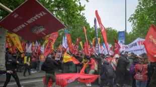 Decenas de arrestos en Estambul durante las manifestaciones del 1º de mayo en Turquía 