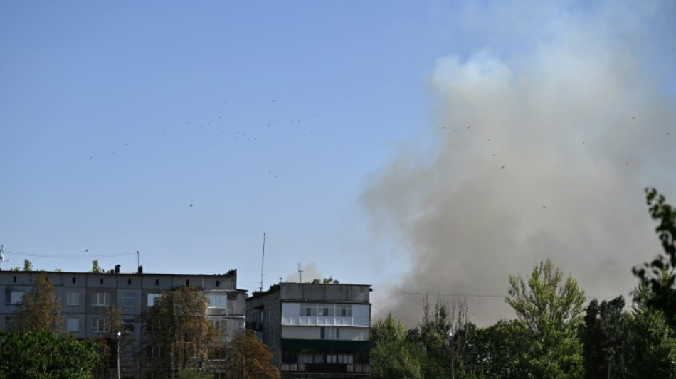 Ucrânia bombardeia terminal petrolífero na Crimeia enquanto Rússia conquista mais uma localidade