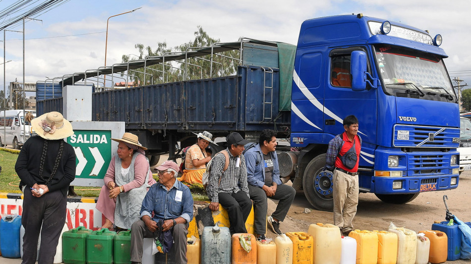 La Bolivia autorizza i privati a importare e vendere carburanti