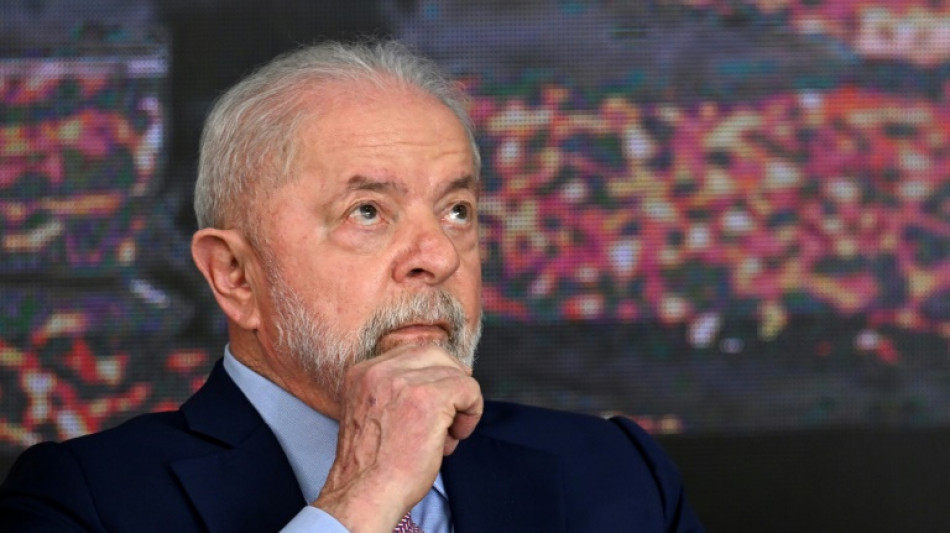 Lula reserva su primera gira europea a Portugal y España