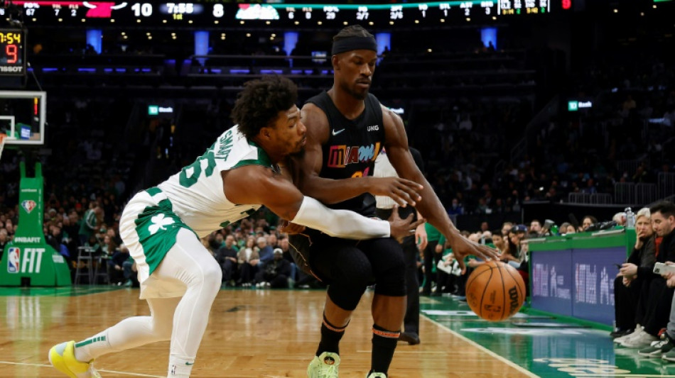 NBA: le Heat refroidit les Celtics et va en play-offs, Dallas aussi