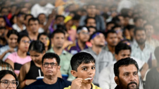 India cricket fans defy heatwave warning for IPL clash