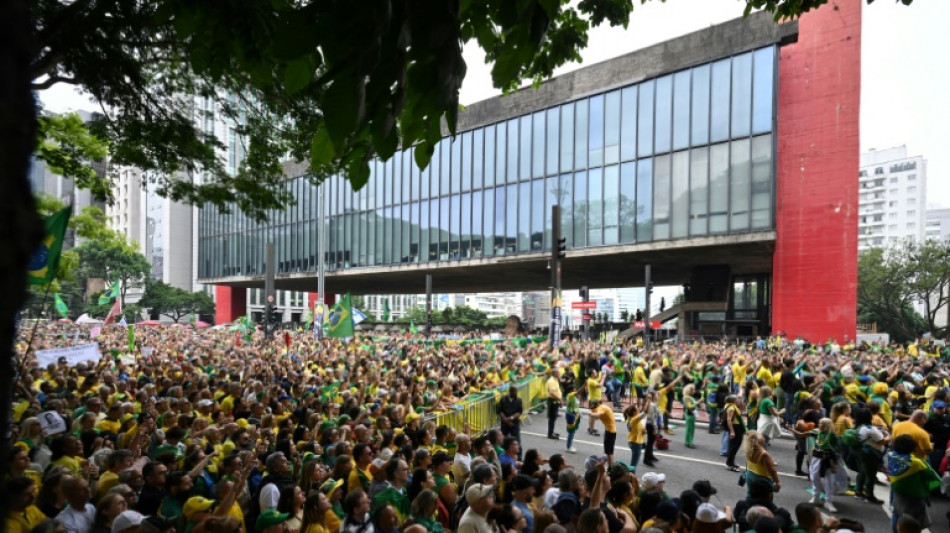 Bolsonaristas protestam em São Paulo contra o STF