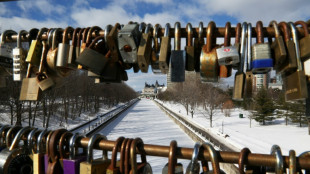 Au Canada, la plus grande patinoire du monde reste fermée, faute de glace