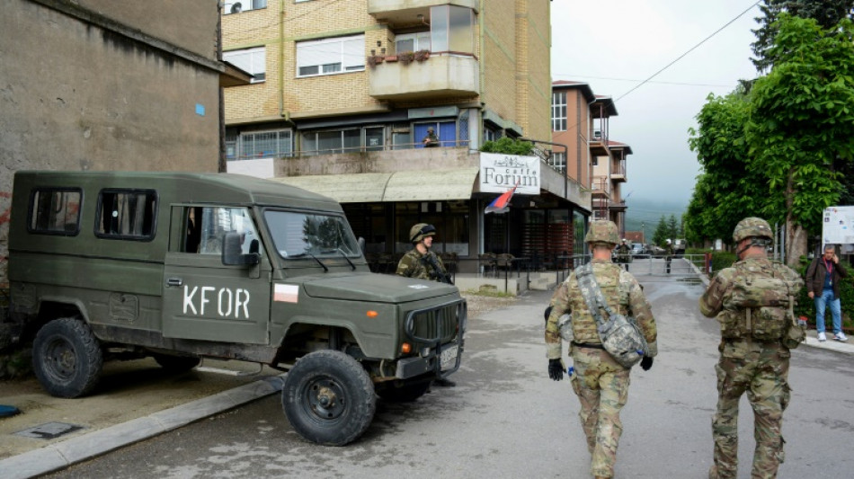 Aumenta la presión sobre el gobierno de Kosovo, donde siguen las protestas de serbios