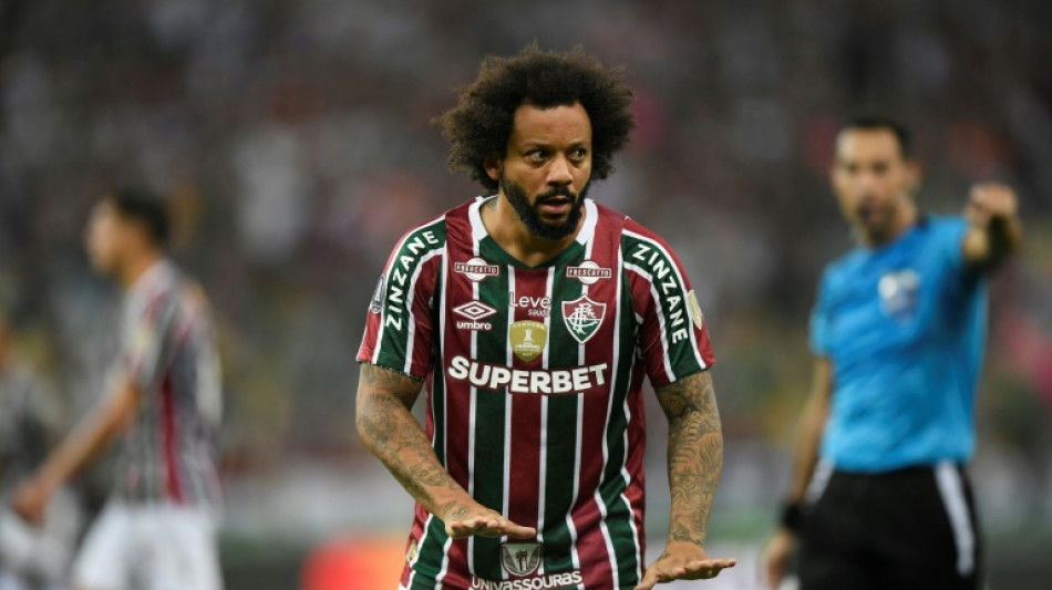 Marcelo rescinde contrato com Fluminense após desentendimento com Mano Menezes