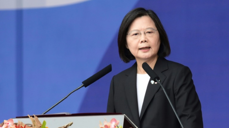 Presidenta taiwanesa urge a China a buscar "coexistencia pacífica"