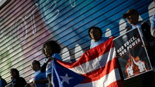 "¡Fuera!": latinos protestan contra Trump en Pensilvania tras comentarios sobre Puerto Rico