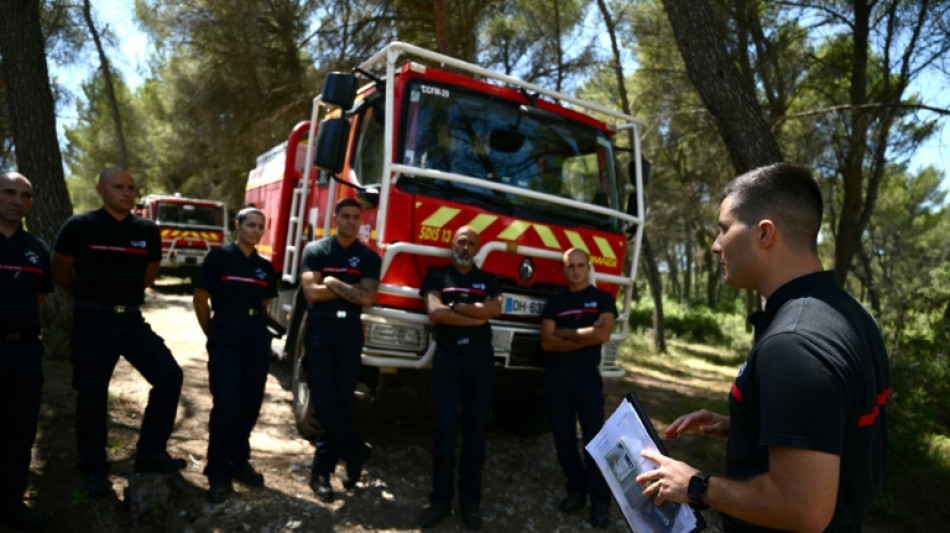 Face à "l'alerte rouge" incendies, les pompiers en mode commando dans les Bouches-du-Rhône