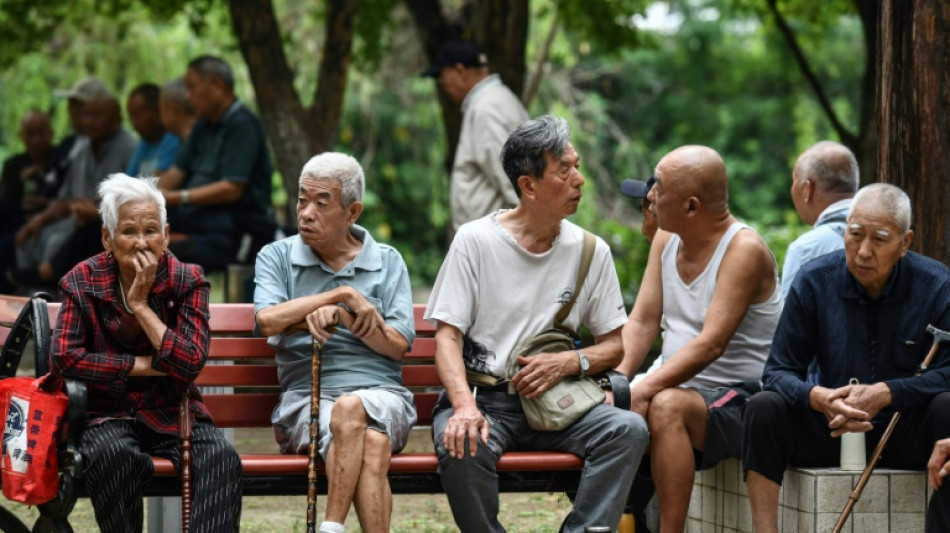 Fatalistas o indignados, los chinos se muestran divididos con la reforma de las pensiones