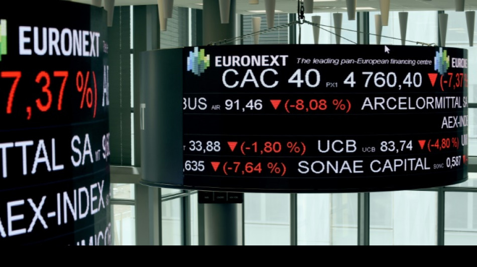 La Bourse de Paris en mauvaise passe, revient proche des 6.000 points