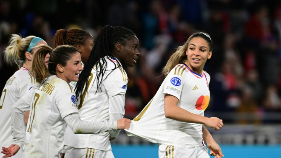 Lyon power past Benfica to reach Women's Champions League semis