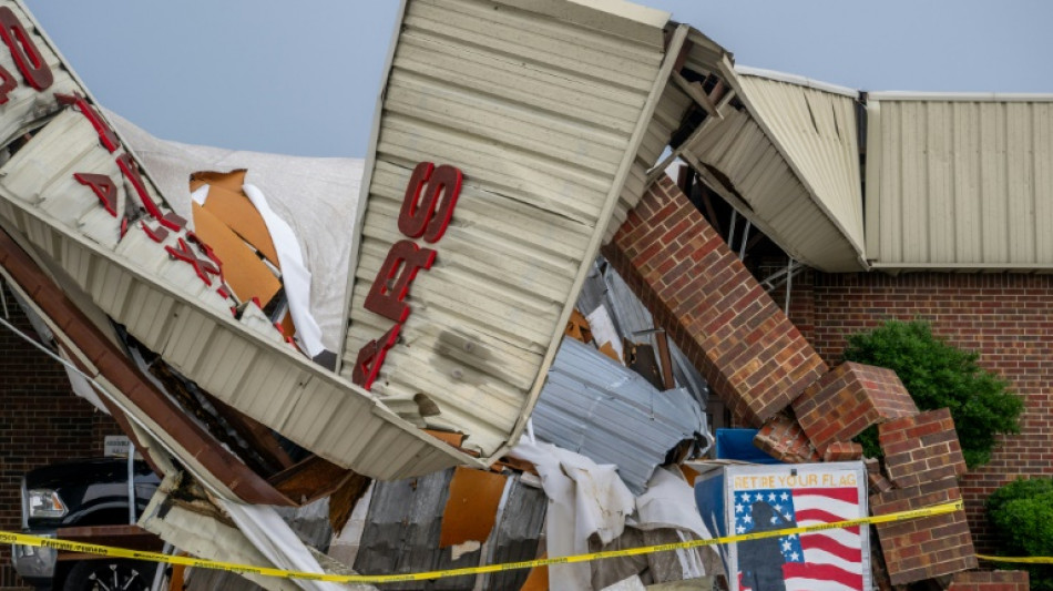 Tornados dejan al menos nueve muertos en EEUU 
