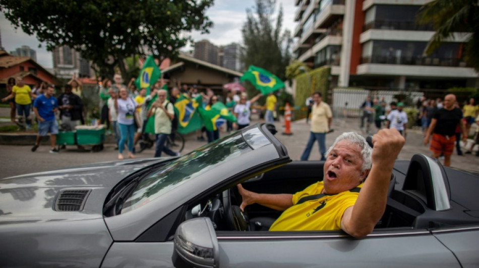 Bolsonaro finds strong support in Rio's 'Brazilian Miami'