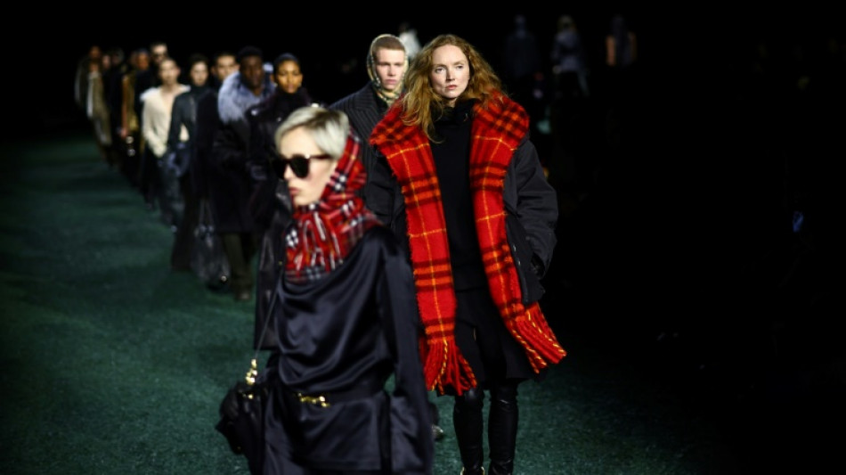 Burberry revisita sus clásicos en la Semana de la Moda de Londres