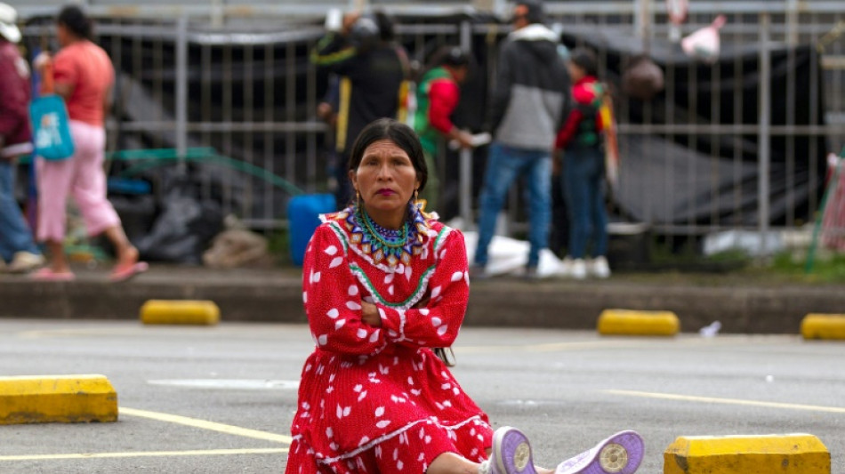 Milhares de ingídenas acampam em Bogotá e exigem reunião com governo colombiano