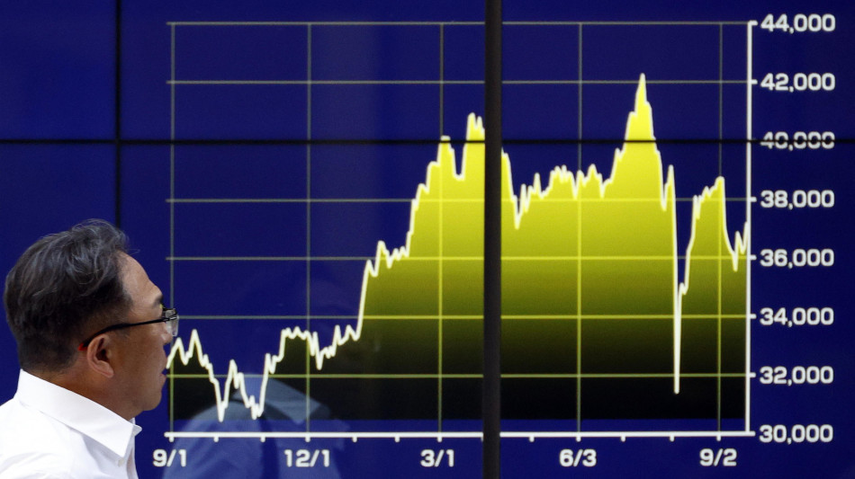 Borsa: Tokyo, apertura in leggero rialzo (+0,16%)