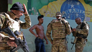 Brésil: vaste opération policière pour "reconquérir" une favela de Rio