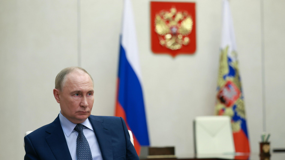 Stretta di Putin,parlamentari russi all'estero solo con ok