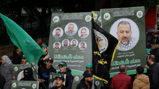 Hezbolá afirma que lanzó cohetes contra base militar israelí tras muerte de dirigente de Hamás