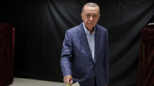 Erdogan encabeza resultados en elecciones clave en Turquía 