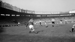 Star striker Mekhloufi symbol of Algerian struggle dies at 88