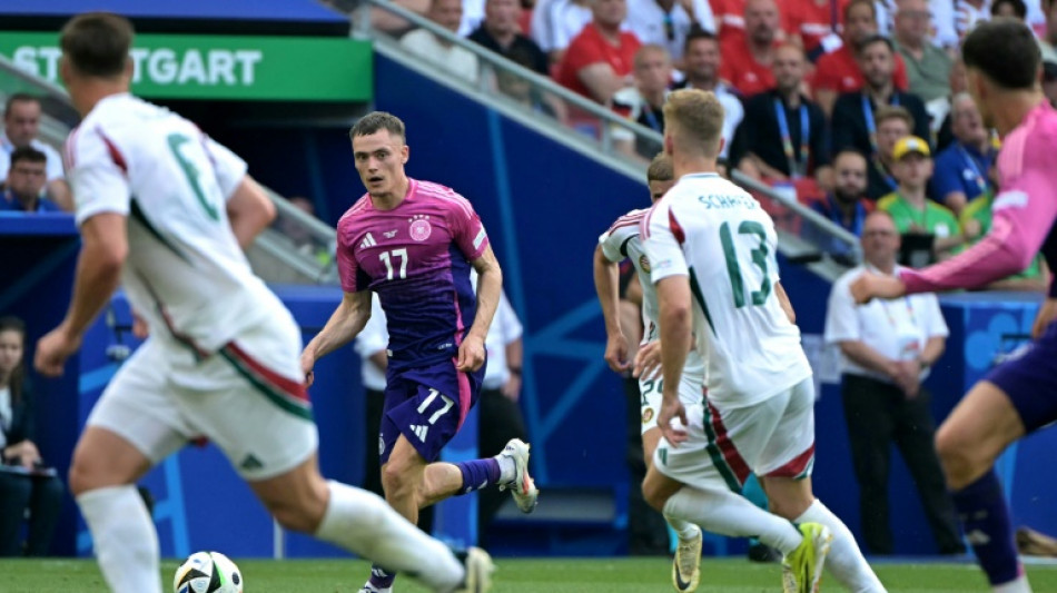 Alemania juega para alimentar la pasión, Croacia se tambalea en la Euro
