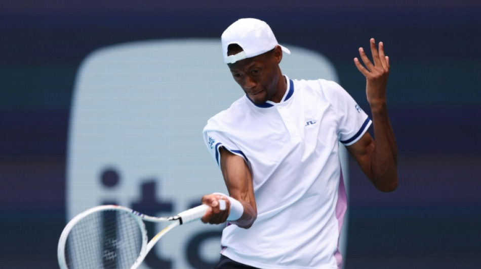 Eubanks edges Vukic to reach Newport ATP semi-finals