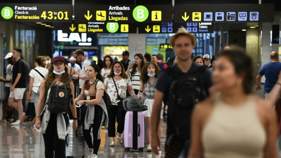 El gestor español de aeropuertos Aena aumenta beneficios en el primer semestre