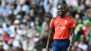 Archer stars on international return as England beat Pakistan in 2nd T20