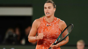 Sabalenka e Rybakina avançam com tranquilidade às quartas de Roland Garros