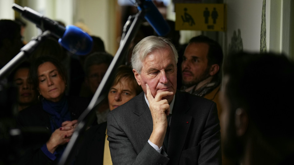 Barnier respinge ultimatum di Le Pen, 'sono per il dialogo'