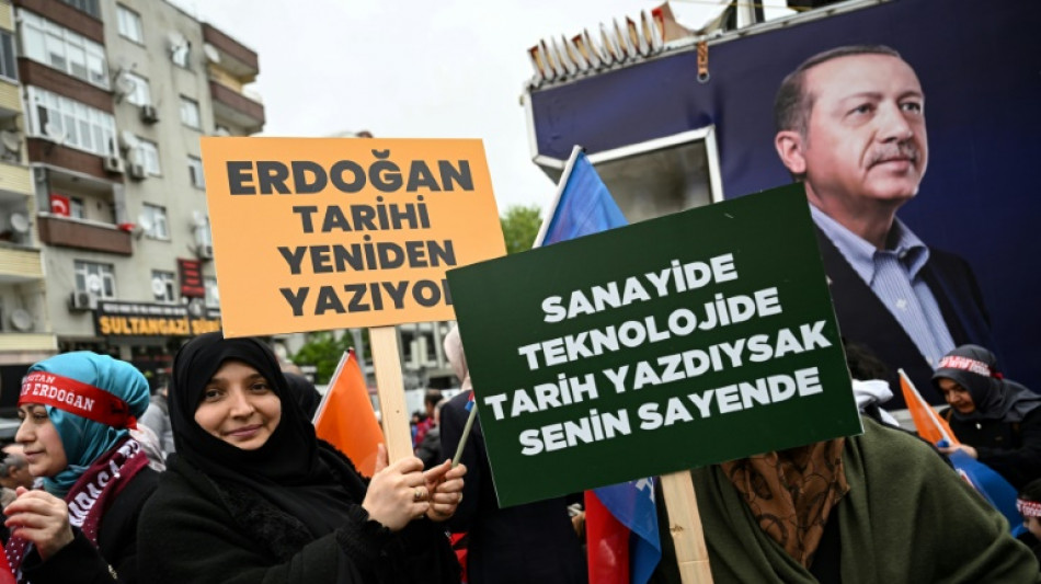 Fanático del fútbol, religioso, orador... las cinco caras de Erdogan