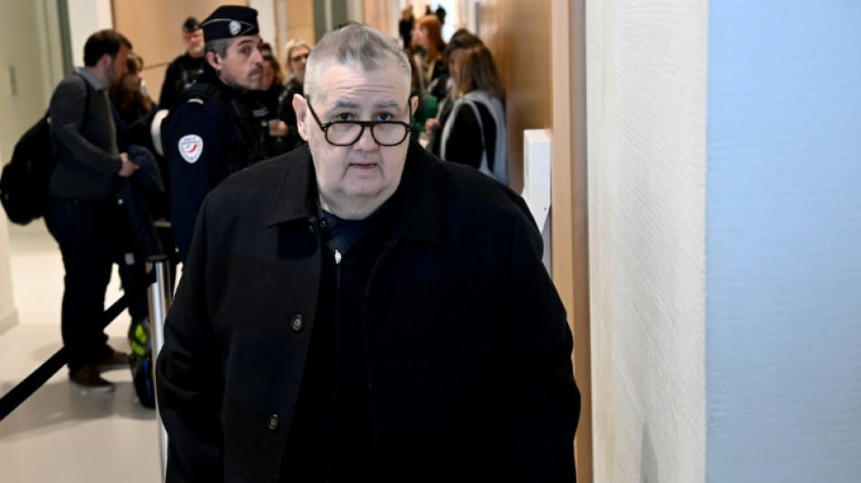 Agression sexuelle: Pierre Ménès condamné à 2 mois de prison avec sursis, relaxé dans deux affaires sur trois