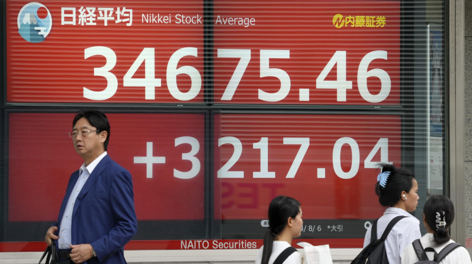 Borsa: l'Asia in ordine sparso dopo la Fed, sale il petrolio