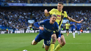 Chelsea's Pochettino criticises social media abuse of Gallagher