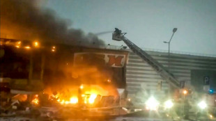 One killed in massive fire in Moscow shopping centre